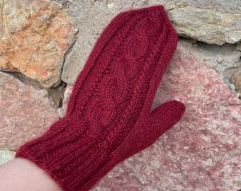 Alpaca yarn Mittens .Hand Knitted Gloves, Size M, Warm and cozy. Ready to Ship. Winter accessories. Gloves for women