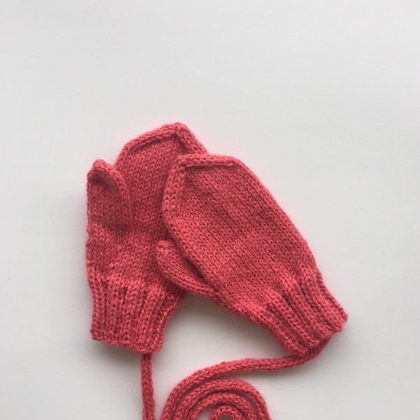 Hand knitted Toddler mittens with thumb and string, size 18-24 months old. Kids alpaca wool mittens. Ready to ship. Winter accessories.