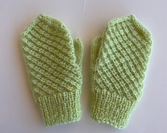 Hand knit Mohair wool mittens with thumb for 2 years old. Ready to ship. Wool blend mittens for baby toddler kids.