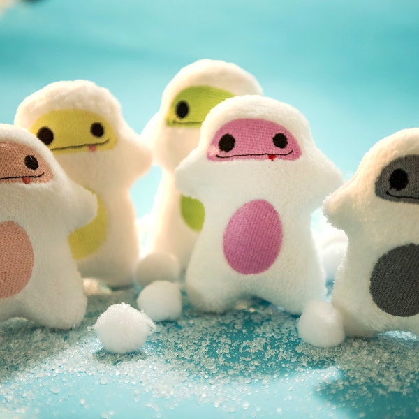 Yeti Plush-sneeuwpop ornament-kous Stuffer-mini plushie-baby winter Stuffie-Kerstmis sleutelhanger-Abominable sneeuw Yeti