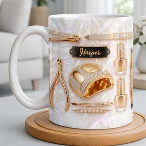 Personalisierter Becher für Nageldesignerinnen, Keramikbecher mit individuellem Namen, luxuriöses goldenes Geschenk für Nagelstudios – das perfekte Geschenk für sie