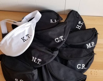 Personalized fanny pack, custom name fanny pack, belt bag mom gift, bridesmaid gift, bachelorette party, birthday gift, girls trip