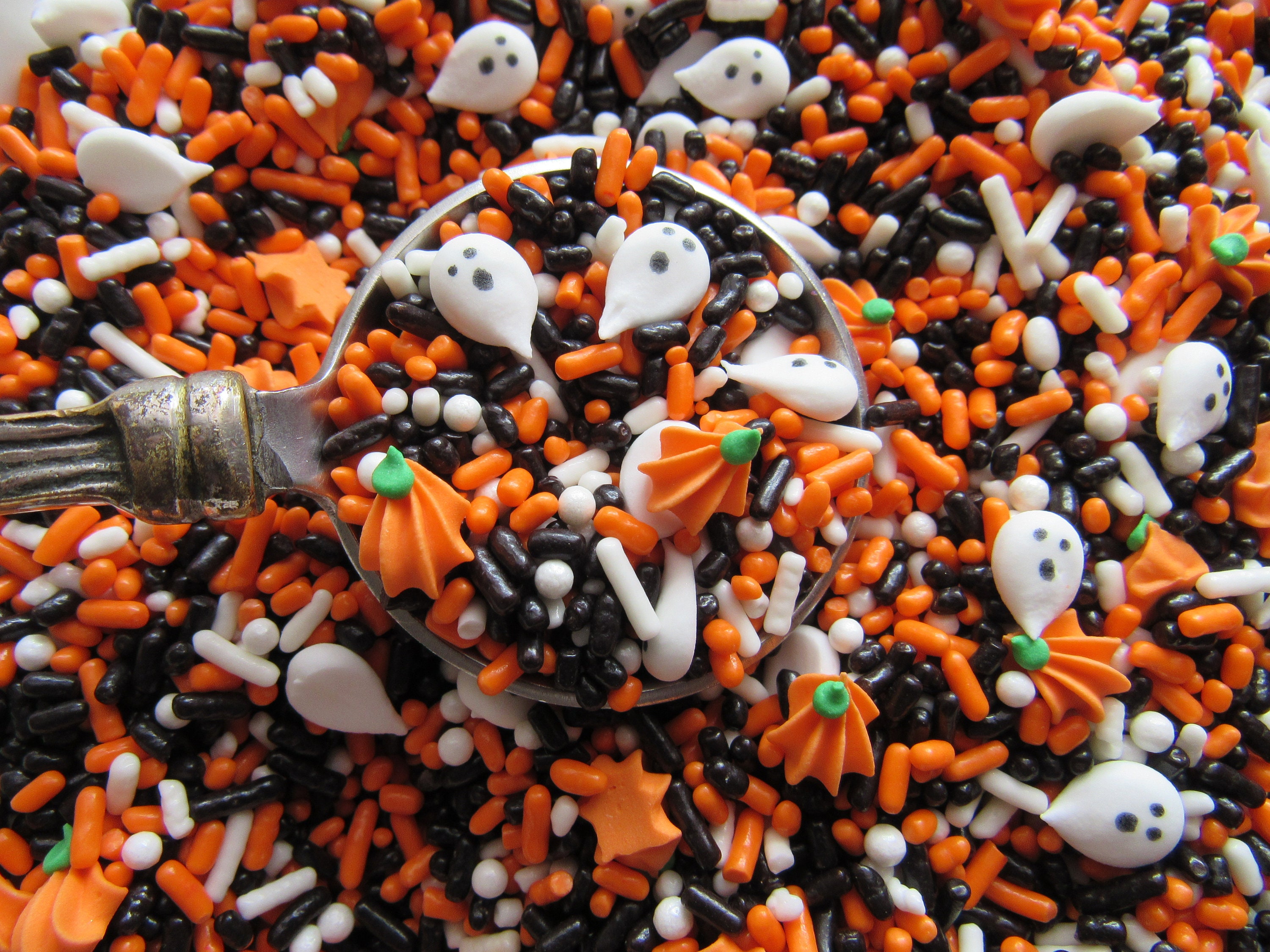 Spooky Halloween Sprinkle Mix 2 oz Edible sprinkles | Etsy