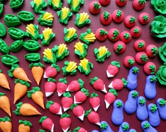 28 piece mini garden vegetable cake topper set | 28 pieces | Garden cake | Rabbit cake | Royal icing veggies | Edible | Easter