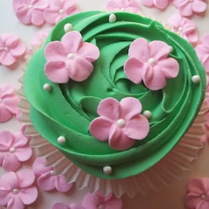 Made to order | 2 dozen light pink royal icing flowers | Sugar flowers fondant flowers | Edible cake decorations | Cupcake toppers