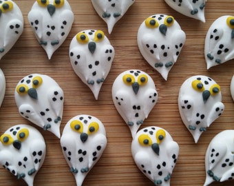 1 dozen royal icing snowy owls | 1 inch | Fondant owls | Cake decorations cupcake toppers