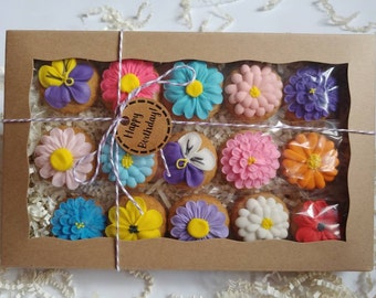 Flower cookie gift box | 15 sugar cookies | Royal icing cookies | Thank you gift | Birthday gift | Anniversary | Unique gift