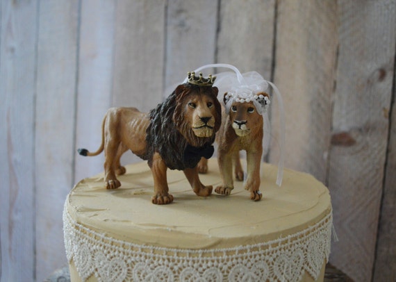 36 Top Pictures Wild Cat Wedding Cake Toppers / 240 Custom Pet Wedding Cake Toppers Dogs Cats Animals Ideas Wedding Cake Toppers Cake Toppers Dog Cake Topper Wedding