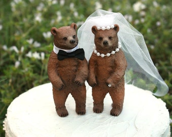 Bear wedding cake topper-bear lover-rustic- wedding-bear hunter-fall-brown bear-wedding cake topper-hunting wedding-rustic wedding