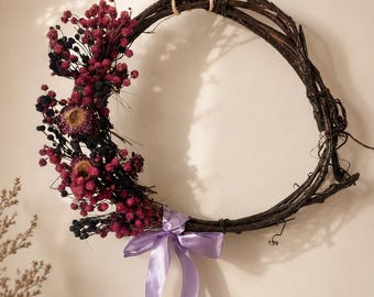 Couronne de baies sauvages séchées
