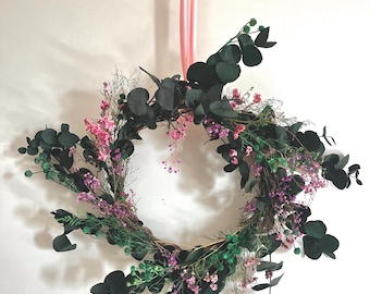 Couronne d'eucalyptus stabilisé rose