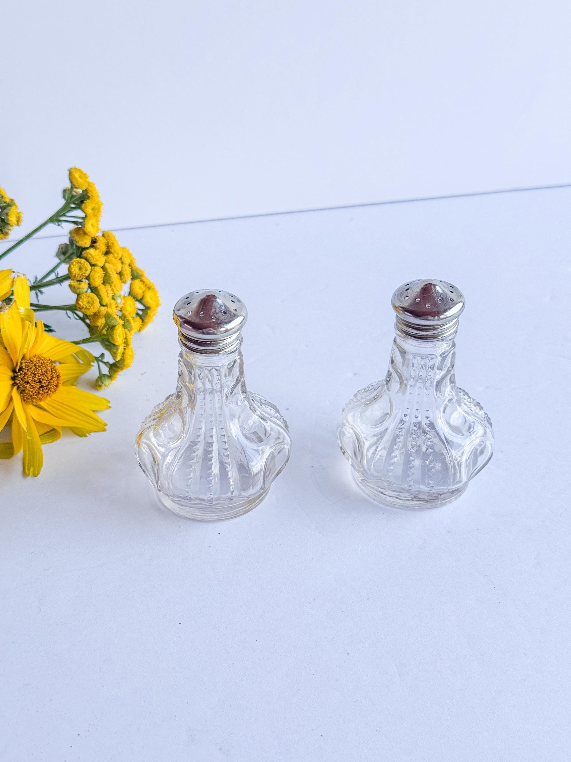 Vintage 50s Salt and Pepper - Etsy