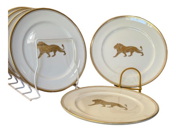 8 Large Royal Doulton Dinner Plates, Out Of Africa Themed Buffet, Gold Lion In Stride, Gold Trim, Calling Leos, Gift For Him, Circa 2000
