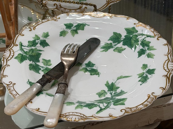 Rare 1800s Minton Dessert Plates: Hand-Painted Green Leaves Scalloped Rims Embossed Design