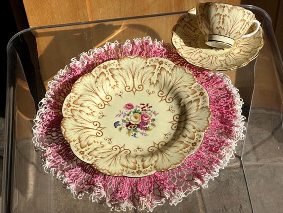 32Pc Antique Copeland Spode Dessert Service for 9 w Soft Creme Border, Raised Brown Leaves, Hand Painted Florals, Scalloped Gilt Rims, C1931