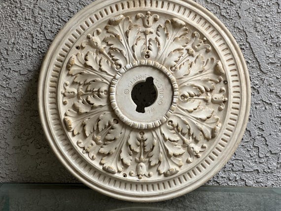 Vintage-Style 19-Inch Round  Plaster Ceiling Medallion with Molded Leaf Design for Classic Home Decor