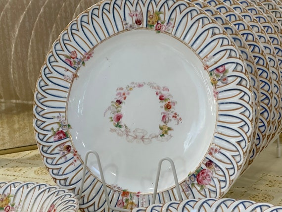 Rare 1848 Spode Botanical Dessert Set: 10pc Hand-Painted Floral Plates with Gothic Rims and Gilt Trim