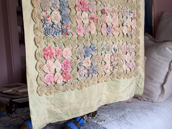 Vintage Yo Yo Wall Hanging: Handmade Folk Art with Green Silk Backing