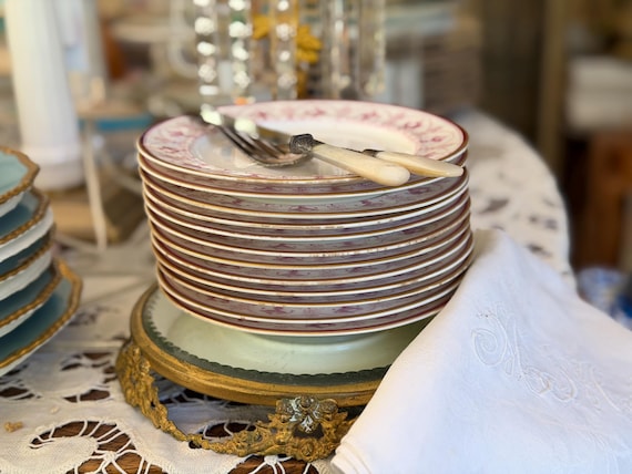Rose-Pink English Neoclassical  Dessert Plates (Set of 12): Gilt Rims