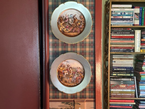 4 Old Paris Wall Plates w Hand Painted French Battle Scenes, Military Buff, Platinum Border,Gilded Scalloped Rims, Library Decor, C 1800s