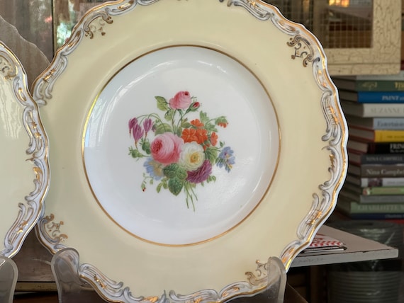 1820 Spode Felspar Botanical Dinner Plates Pale Yellow Wedding Gift
