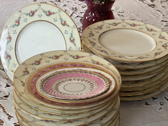 Antique Minton Hand-Painted Rose Floral Dinner Plates Yellow Porcelain Set 17 Complete Heirloom Wedding