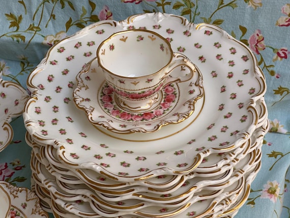 Pink George Jones Dessert Set: Hand-Painted Roses Gilded Fluted Rims (1891- 1921)