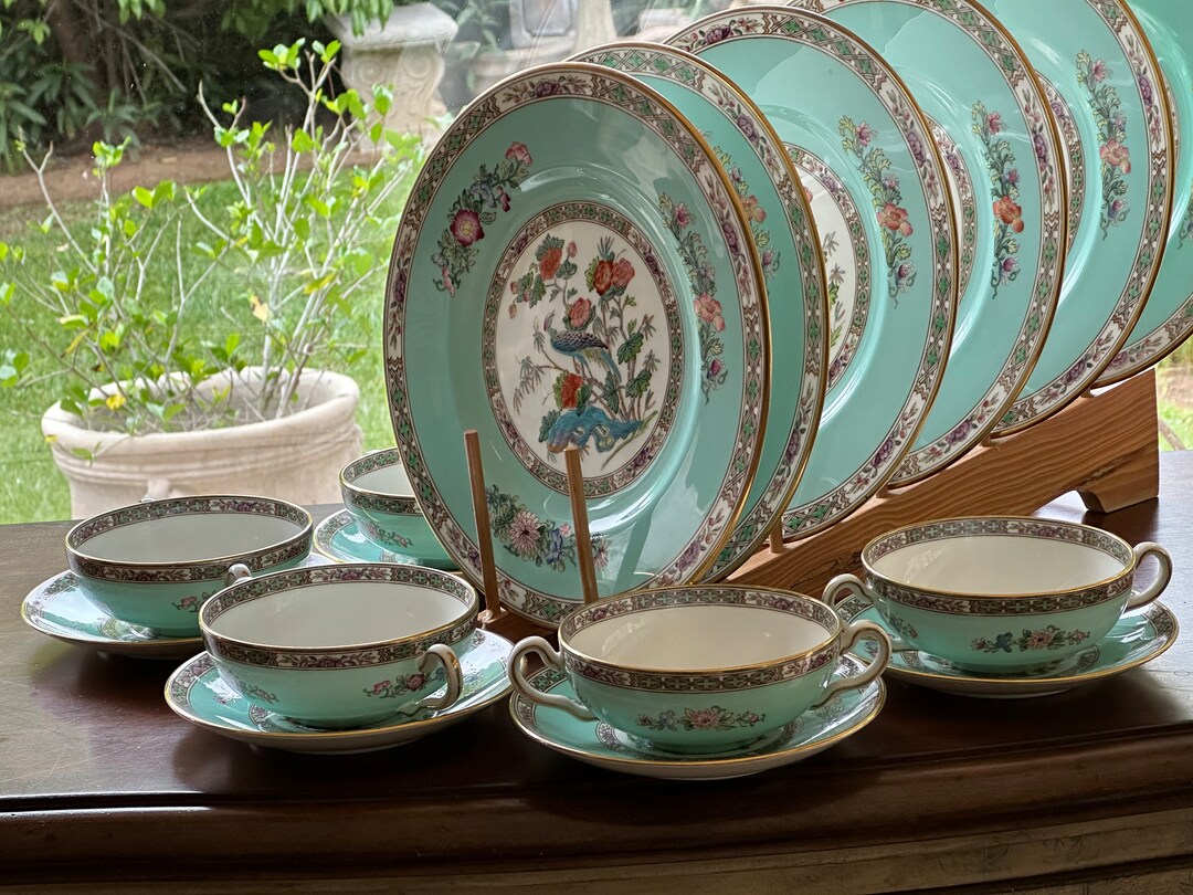 18pc Aqua Wedgwood Dinner Service for 6 W Enamel Bird and Florals, 6