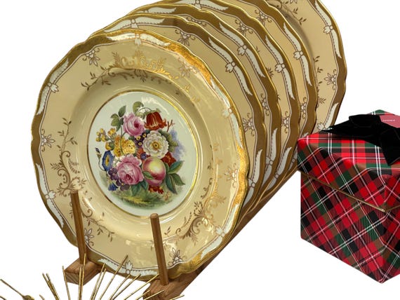 12 Antique Botanical Spode Dinner Plates w Pale Yellow Border, Hand Painted Florals, Embossed Scalloped Gilt Rims, C 1920s, 10 Plus Inches