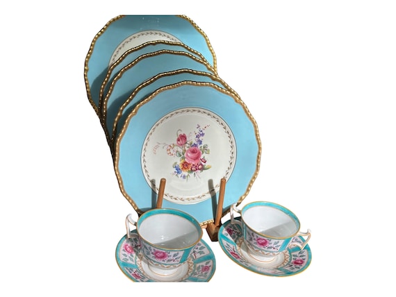 9Pc Royal Doulton Botanical Dinnerware Set, w Sky Blue Border and Gold Scalloped Edge, 4 Dessert Plates, 1 Dinner Plate, Extras, 1927 1939