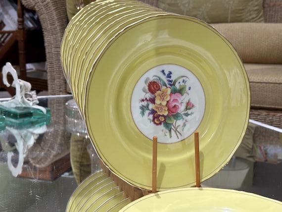 Yellow Royal Worcester Floral Dinner Plates: Scalloped Rim Heirloom Set