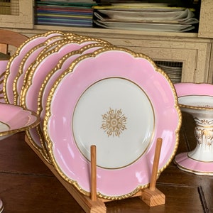8Pc Antique Pretty in Pink China Set w Gilded Scalloped Rims, 6 Grainger Worcester Dessert Plates and 2 Tall Matching Compotes, Circa 1800s