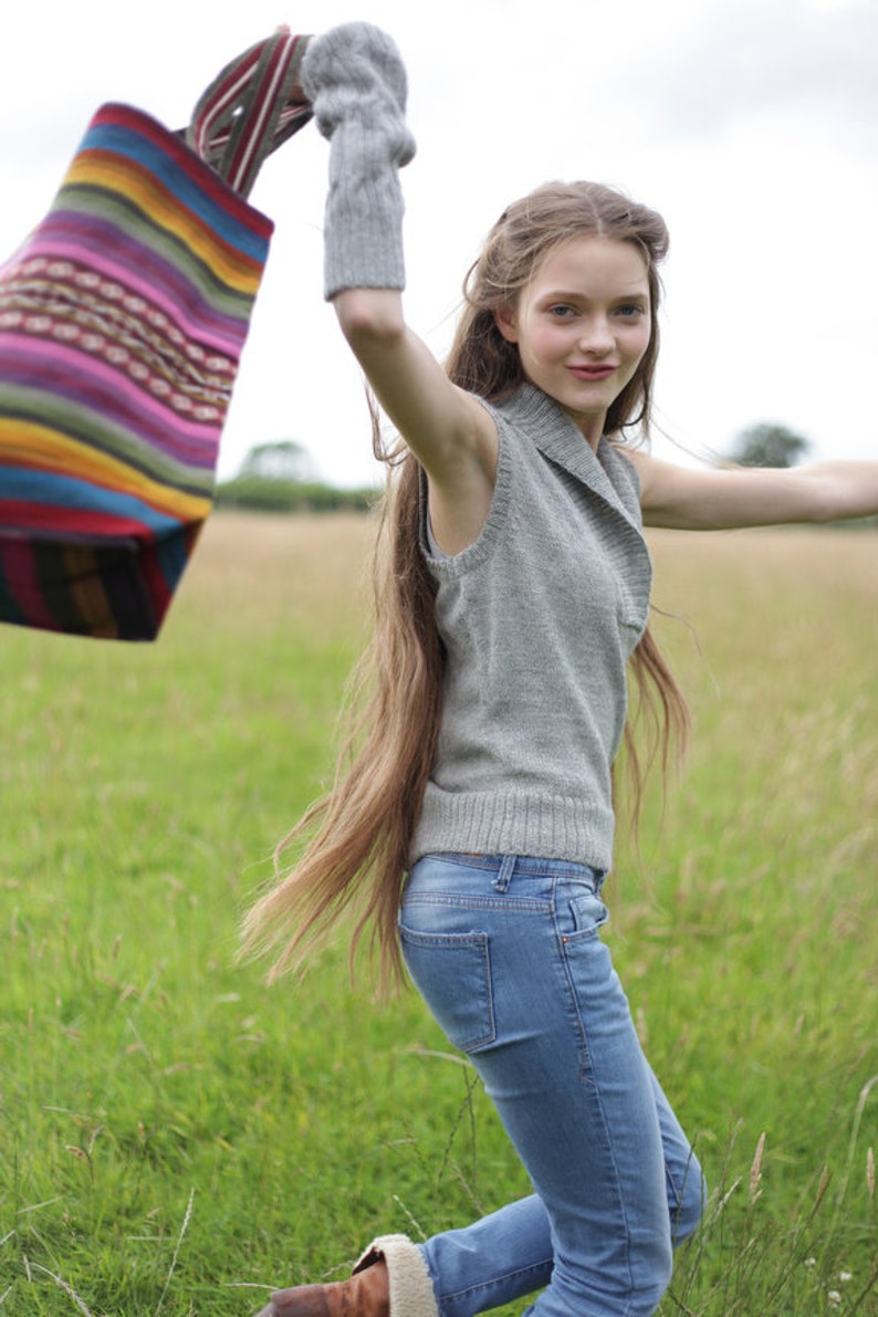 100% Alpaca Vest, Sleeveless knit wool jumper for woman, sweater, woollen pullover, fair trade, ethical, knitted top. PLASTIC FREE. image 3