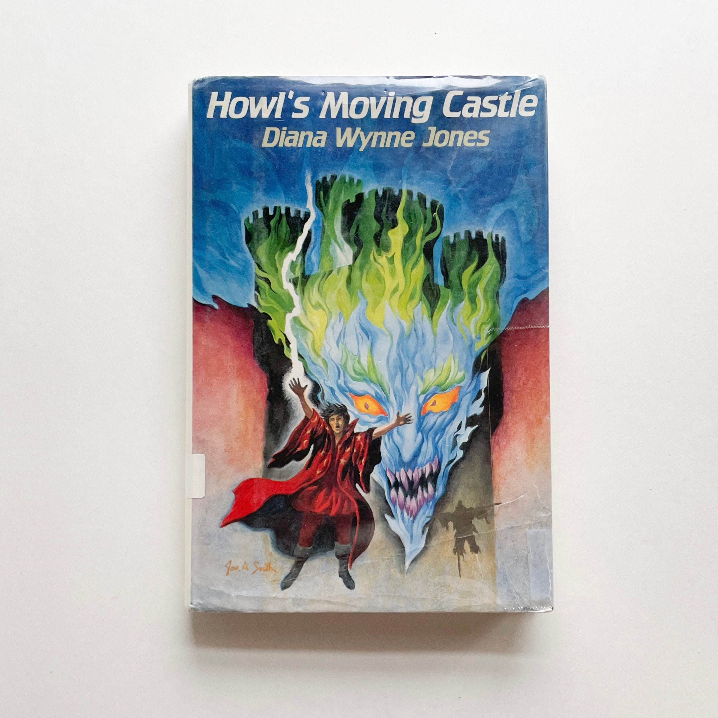 Howl's Moving Castle (Howl's Moving Castle Series #1) by Diana Wynne Jones,  Paperback