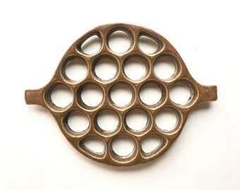 David Gil Bennington Potters Honeycomb Trivet