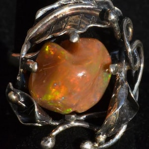 Natural Multi-Coloured Fire Opal Orange Gem setting on Taxco 0.925 Sterling Silver Ring Size 9 Mexican Wewelry