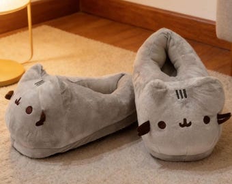 Chubby Gray Cat Plush Slippers, Cute Cozy Indoor House Shoes, Warm Fuzzy Footwear