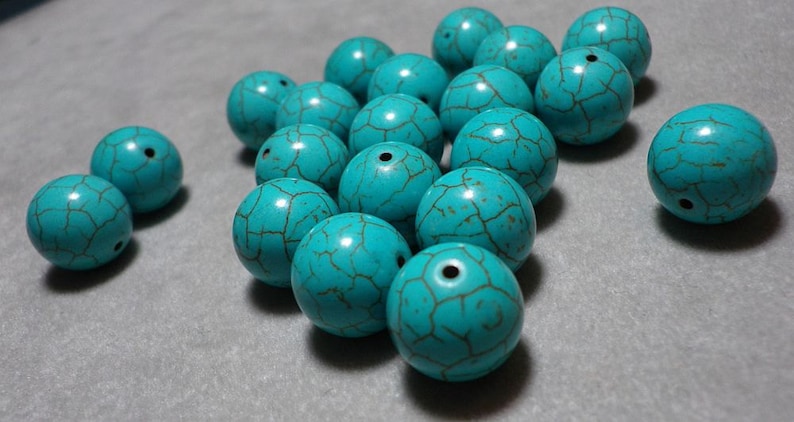 Turquoise Howlite Round Beads 13mm