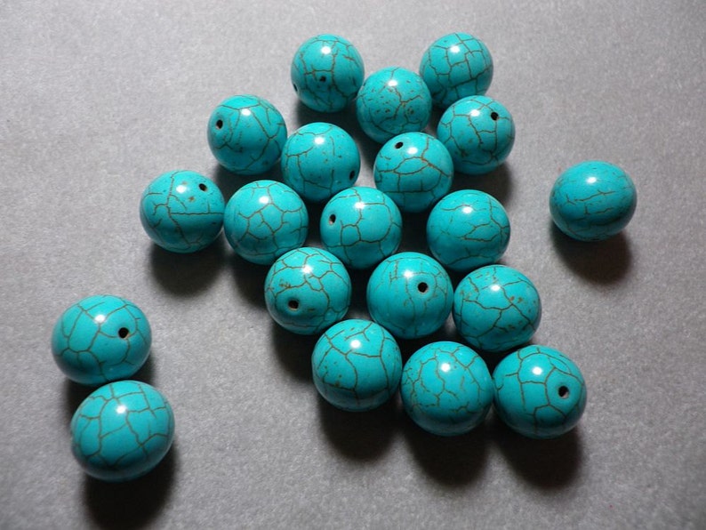 Turquoise Howlite Round Beads 13mm