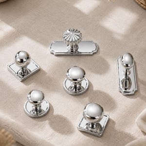 Silverfärgade lådknoppar, franska skåpsknoppar, polerade kromade byråhandtag, blomknopp, kommodbeslag, lyxigt garderobshandtag