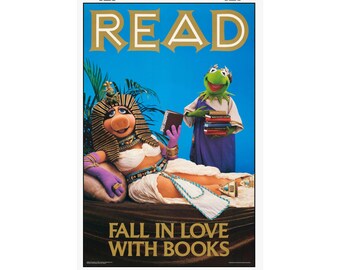 Miss Piggy and Kermit Retro Classroom Poster