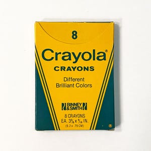 Vintage Binney & Smith 8 Crayola Crayons Different Brilliant Colors Box