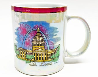 Vintage St. Louis Old Courthouse Gateway Arch Iridescent Ceramic Souvenir Mug