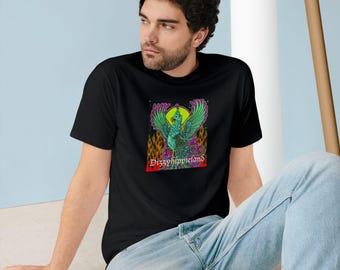 T-shirt med illustration av fredsfenix | Flammande bakgrund, tryck på baksidan 20/4/27