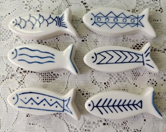 Set of 6 Vintage Porcelain Fish Knife Rests | Blue White Coastal Tableware