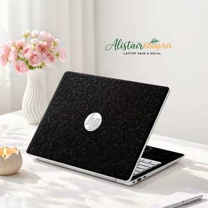 HP OmniBook X svart honeycomb laptopskin, datorvinyldekal laptopwrap present till HP Zbook Omnibook Dell XPS Lenovo ThinkPad MacBook Pro