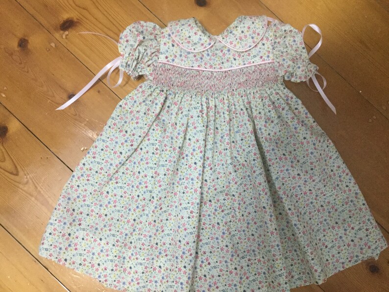 Baby dress size 1 yr