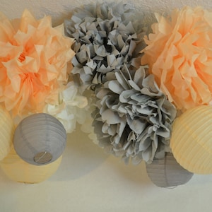 Kit di tessuto Pom Pom e lanterne / Deluxe party decorazioni / primo compleanno / bridal doccia / baby doccia arredamento / grey / pesca / neutro Lanterna
