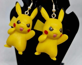 Pendientes hechos a mano de plata 925 reciclados Pikacu