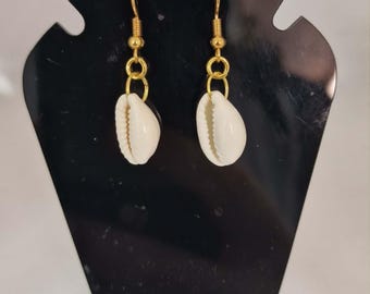 Pendientes de concha marina con aros de oro 925